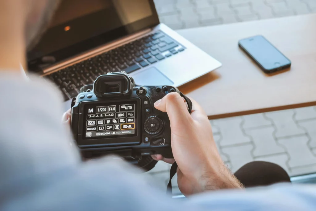 DSLR vs. iPhone